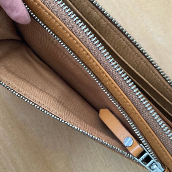 Fossil Red and Brown Wallet - Picture 6 of 8